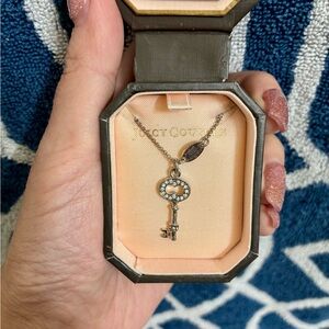 Juicy Couture Silver Wish Necklace